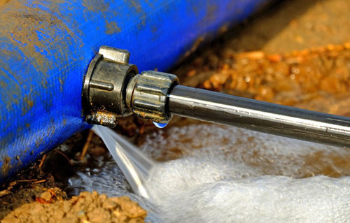 How Frozen Pipes Cause Leaks & Water Damage